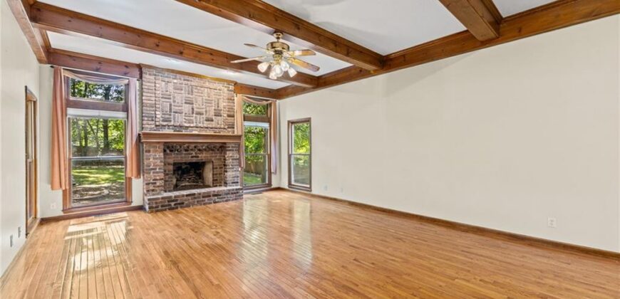 6209 NW 77th Street, Kansas City, MO 64151