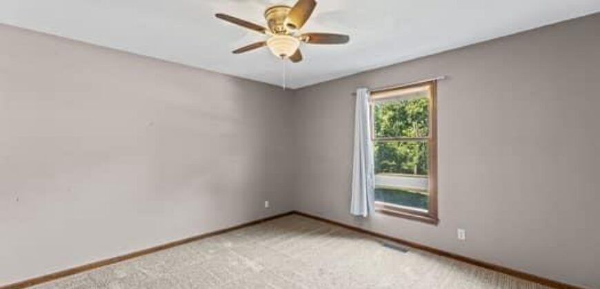 6209 NW 77th Street, Kansas City, MO 64151