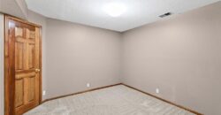 6209 NW 77th Street, Kansas City, MO 64151