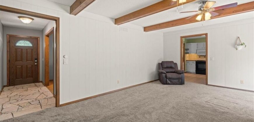 7211 N HIGHLAND Avenue, Gladstone, MO 64118