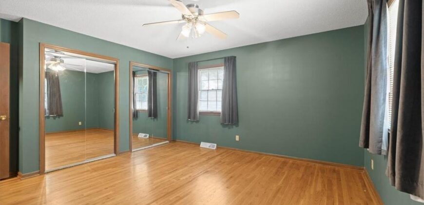 7211 N HIGHLAND Avenue, Gladstone, MO 64118
