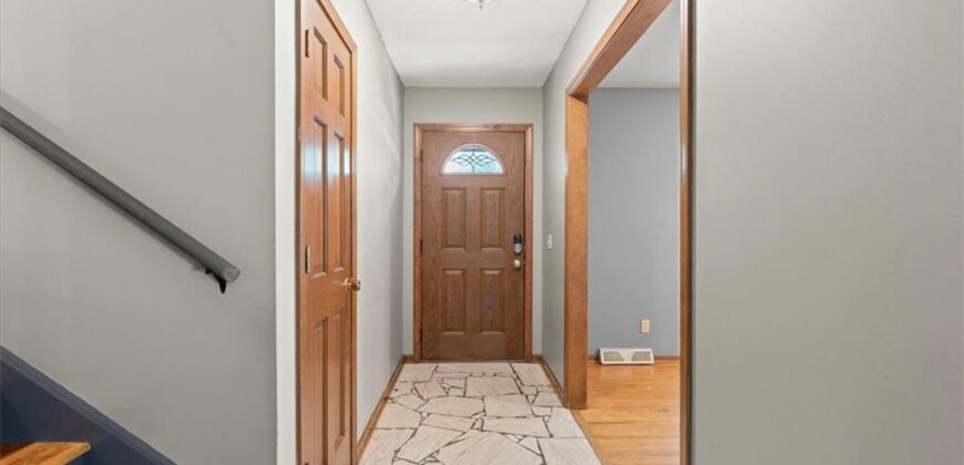 7211 N HIGHLAND Avenue, Gladstone, MO 64118