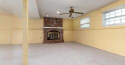 5822 NW Aspen Lane, Kansas City, MO 64152