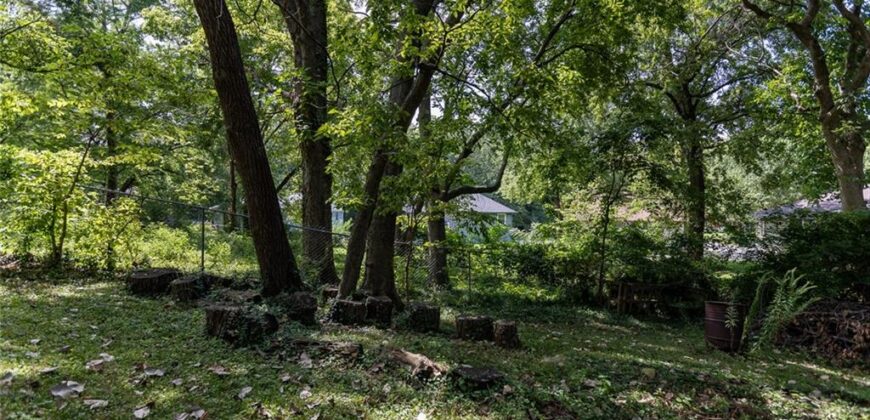 5822 NW Aspen Lane, Kansas City, MO 64152