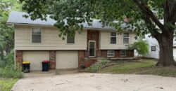 5822 NW Aspen Lane, Kansas City, MO 64152