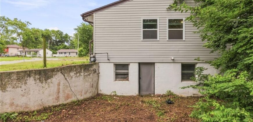 5138 N CORRINGTON Avenue, Kansas City, MO 64119