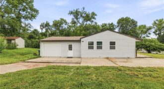 5138 N CORRINGTON Avenue, Kansas City, MO 64119