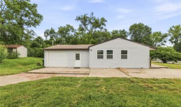 5138 N CORRINGTON Avenue, Kansas City, MO 64119