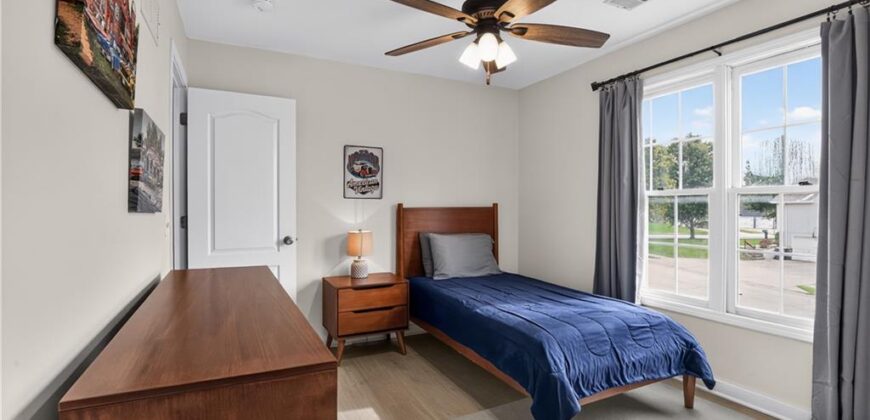 11008 N Farley Avenue, Kansas City, MO 64157