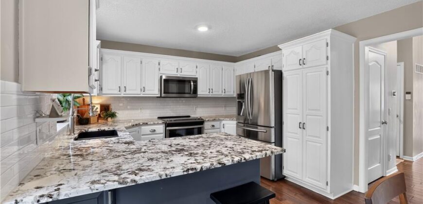 11008 N Farley Avenue, Kansas City, MO 64157