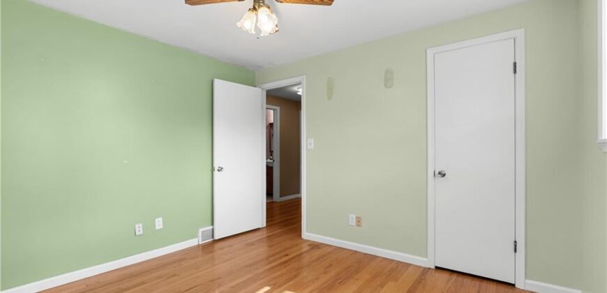 102 Highland Drive, Smithville, MO 64089