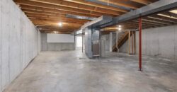 500 S Commercial Avenue, Smithville, MO 64089