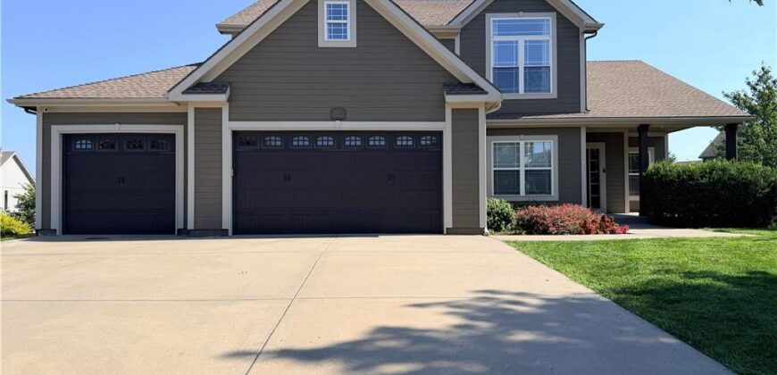 11211 N Richmond Court, Kansas City, MO 64157