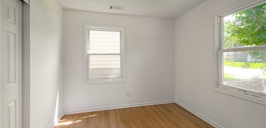 908 NE 44th Street, Kansas City, MO 64116
