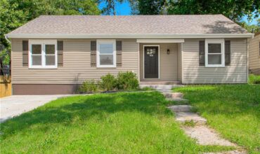 908 NE 44th Street, Kansas City, MO 64116