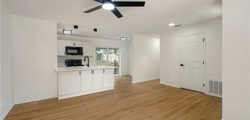 908 NE 44th Street, Kansas City, MO 64116