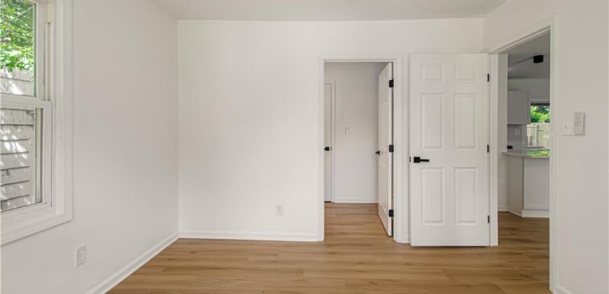 908 NE 44th Street, Kansas City, MO 64116