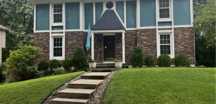 6112 N Strathbury Avenue, Kansas City, MO 64151