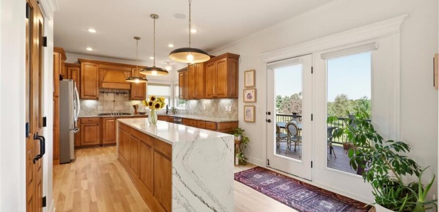 20207 NE 102nd Street, Liberty, MO 64068