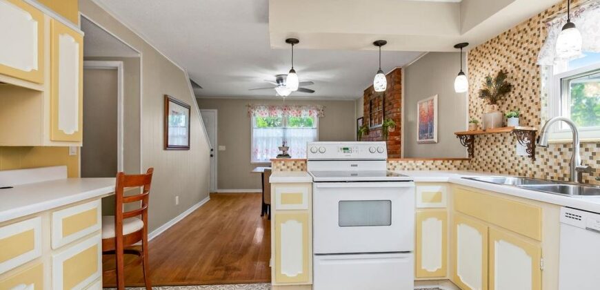 6808 N Askew Avenue, Gladstone, MO 64119