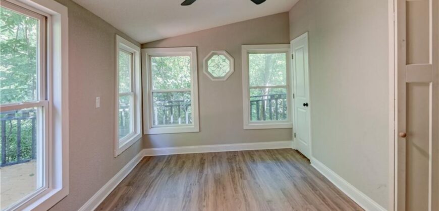 6212 Eugene Field Road, Kansas City, MO 64119