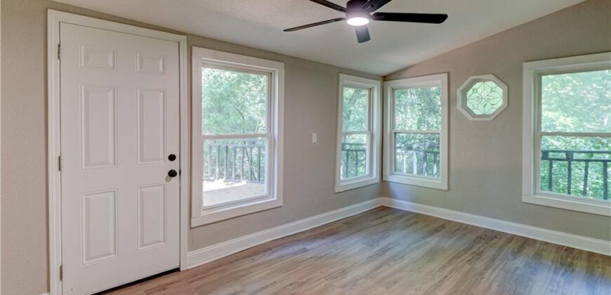 6212 Eugene Field Road, Kansas City, MO 64119
