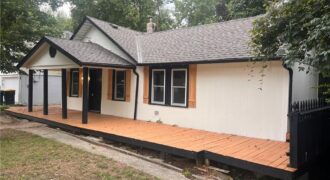 6212 Eugene Field Road, Kansas City, MO 64119