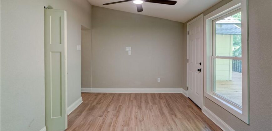 6212 Eugene Field Road, Kansas City, MO 64119