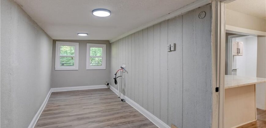 6212 Eugene Field Road, Kansas City, MO 64119
