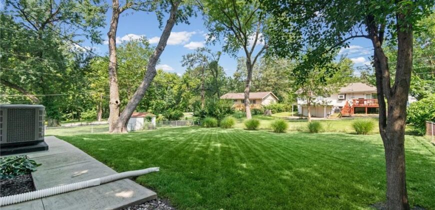 1108 NE 52nd Terrace, Kansas City, MO 64118