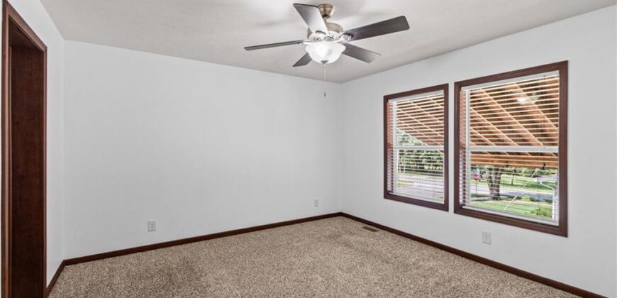 1108 NE 52nd Terrace, Kansas City, MO 64118