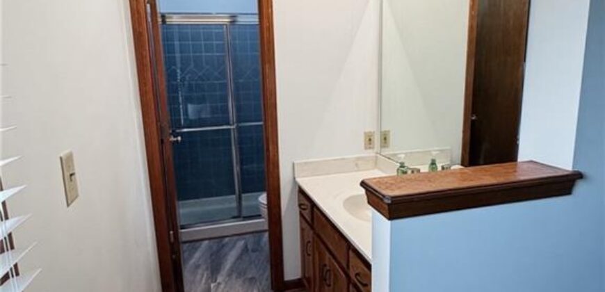 1607 NE 114 Street, Kansas City, MO 64155