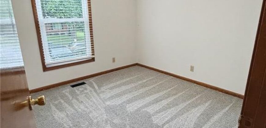 1607 NE 114 Street, Kansas City, MO 64155