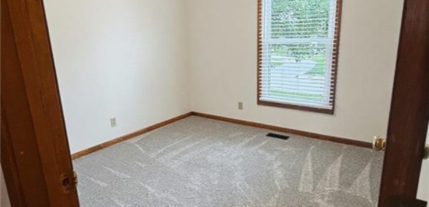 1607 NE 114 Street, Kansas City, MO 64155