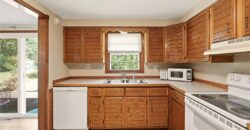 304 NE 88th Street, Kansas City, MO 64155