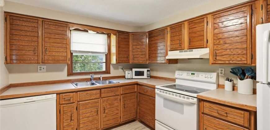 304 NE 88th Street, Kansas City, MO 64155