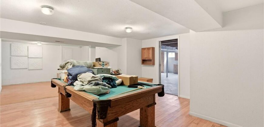 304 NE 88th Street, Kansas City, MO 64155