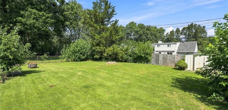 304 NE 88th Street, Kansas City, MO 64155