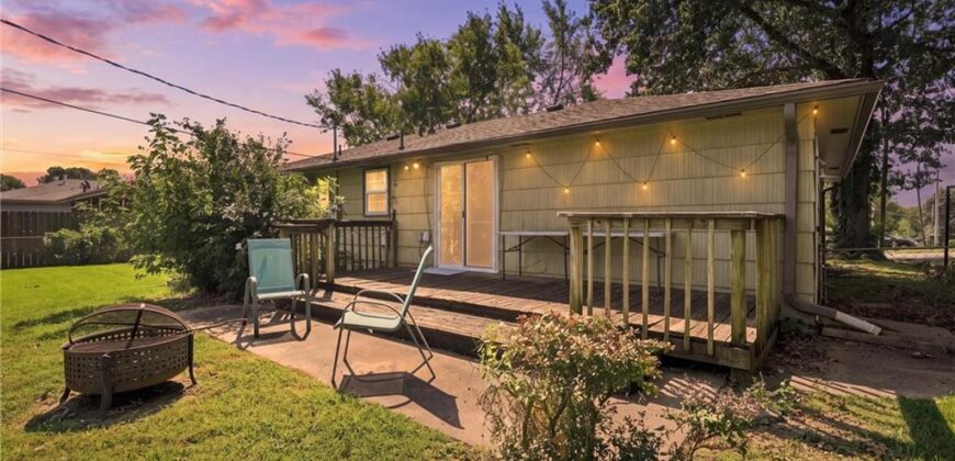 304 NE 88th Street, Kansas City, MO 64155