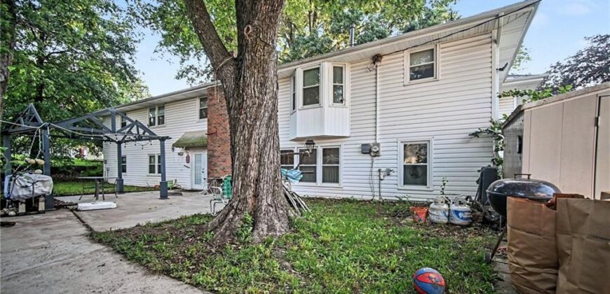 420 Glendale Road, Liberty, MO 64068