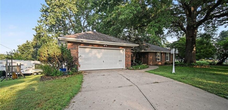 420 Glendale Road, Liberty, MO 64068