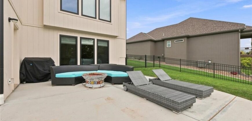 12455 NW Appaloosa Street, Platte City, MO 64079