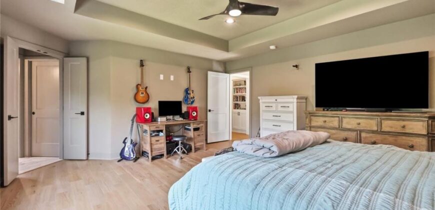 12455 NW Appaloosa Street, Platte City, MO 64079
