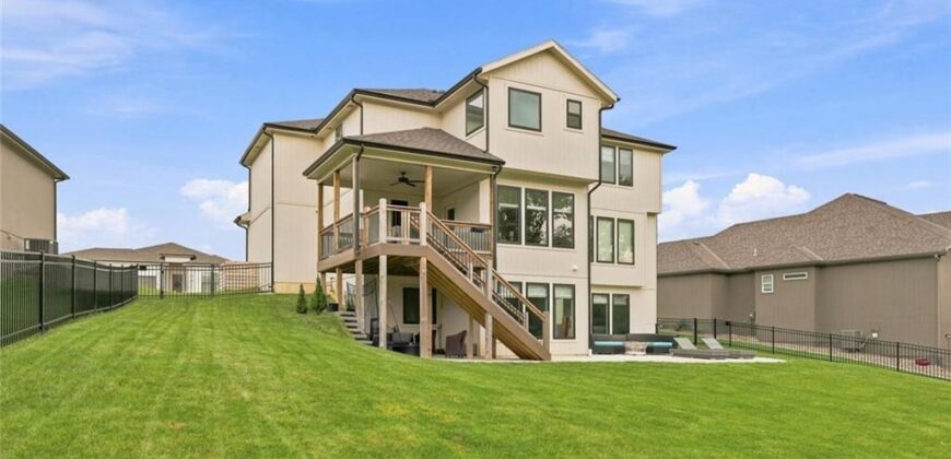 12455 NW Appaloosa Street, Platte City, MO 64079