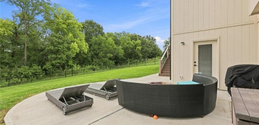 12455 NW Appaloosa Street, Platte City, MO 64079