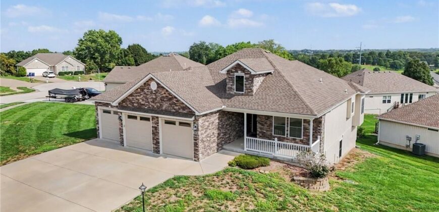304 Prairie Rose Circle, Smithville, MO 64089