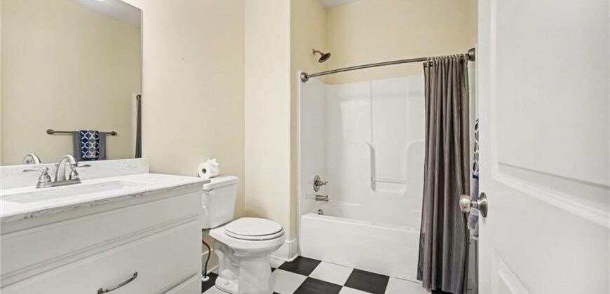 304 Prairie Rose Circle, Smithville, MO 64089