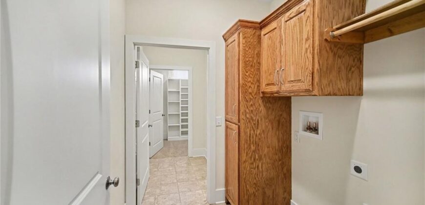 304 Prairie Rose Circle, Smithville, MO 64089