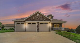 304 Prairie Rose Circle, Smithville, MO 64089
