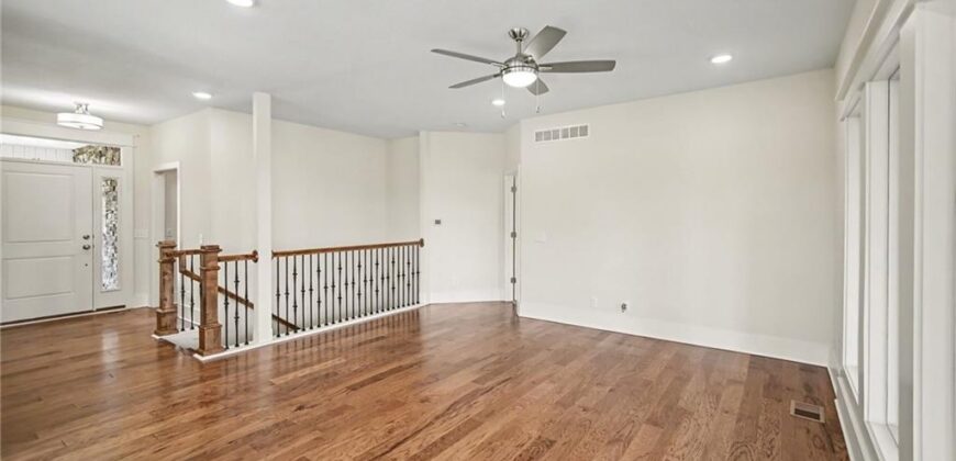 304 Prairie Rose Circle, Smithville, MO 64089